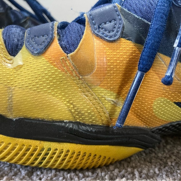 Air Jordan 28 MARQUETTE - Picture 11 of 13